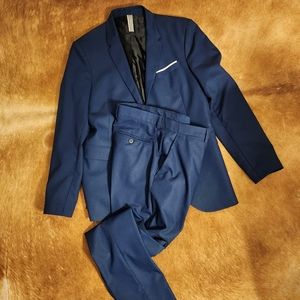 Zara Man Navy Blue Slim Fit Suit
